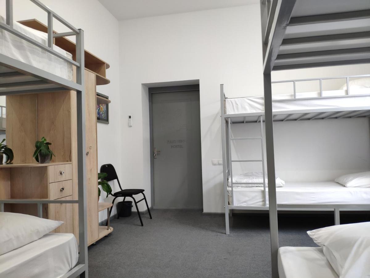 Jules Verne Hostel Tasjkent Eksteriør bilde