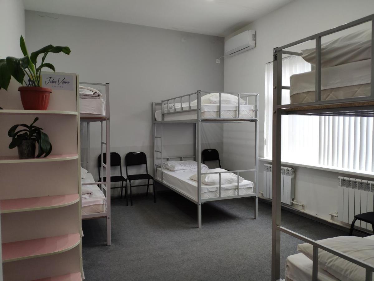 Jules Verne Hostel Tasjkent Eksteriør bilde