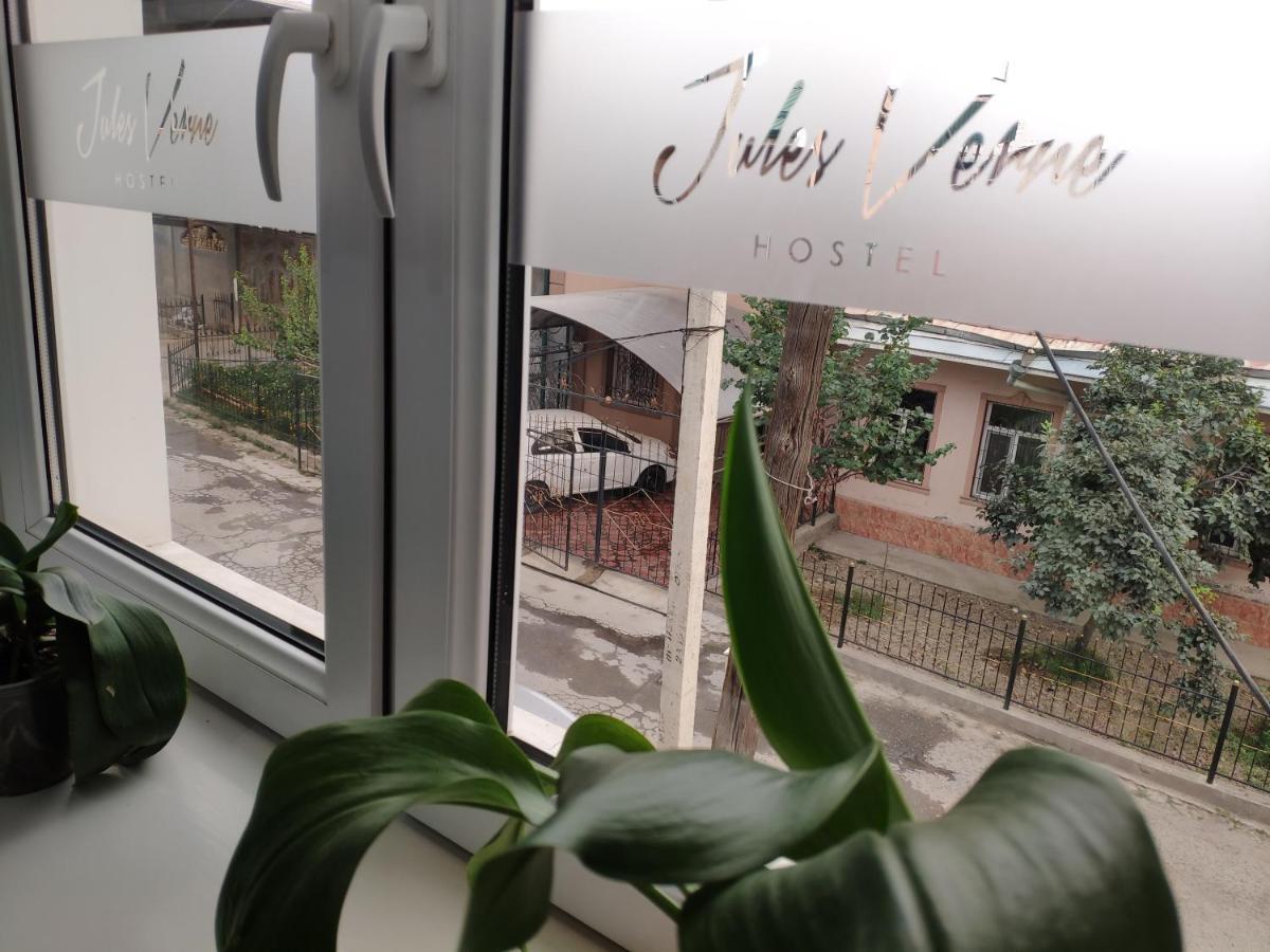Jules Verne Hostel Tasjkent Eksteriør bilde