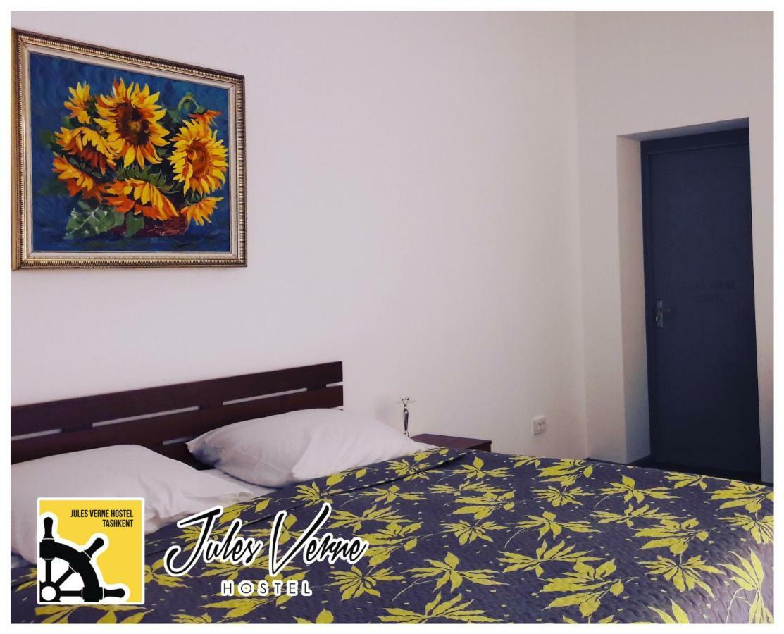 Jules Verne Hostel Tasjkent Eksteriør bilde